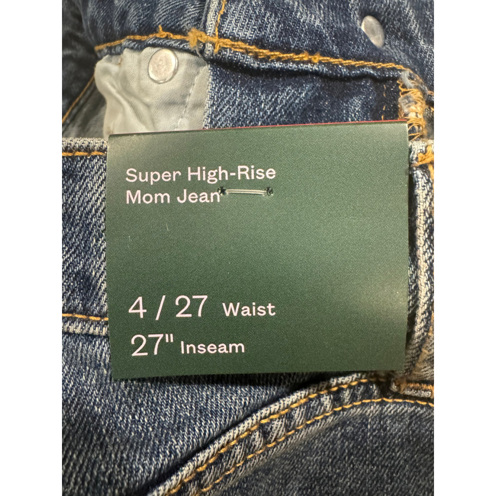 Wild Fable Super High-Rise Mom Jeans | Size 4 | Medium Wash Denim - Picture 5 of 5